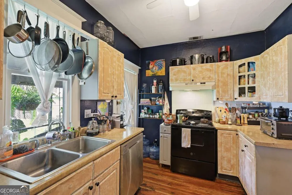 1218 E 48Th ST Savannah, GA 31404