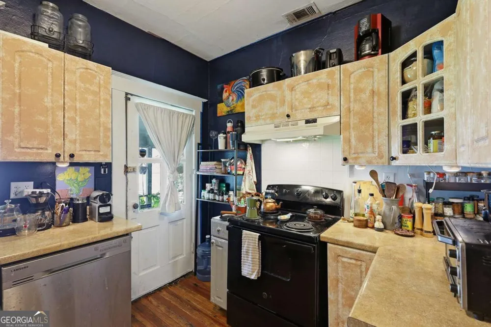 1218 E 48Th ST Savannah, GA 31404