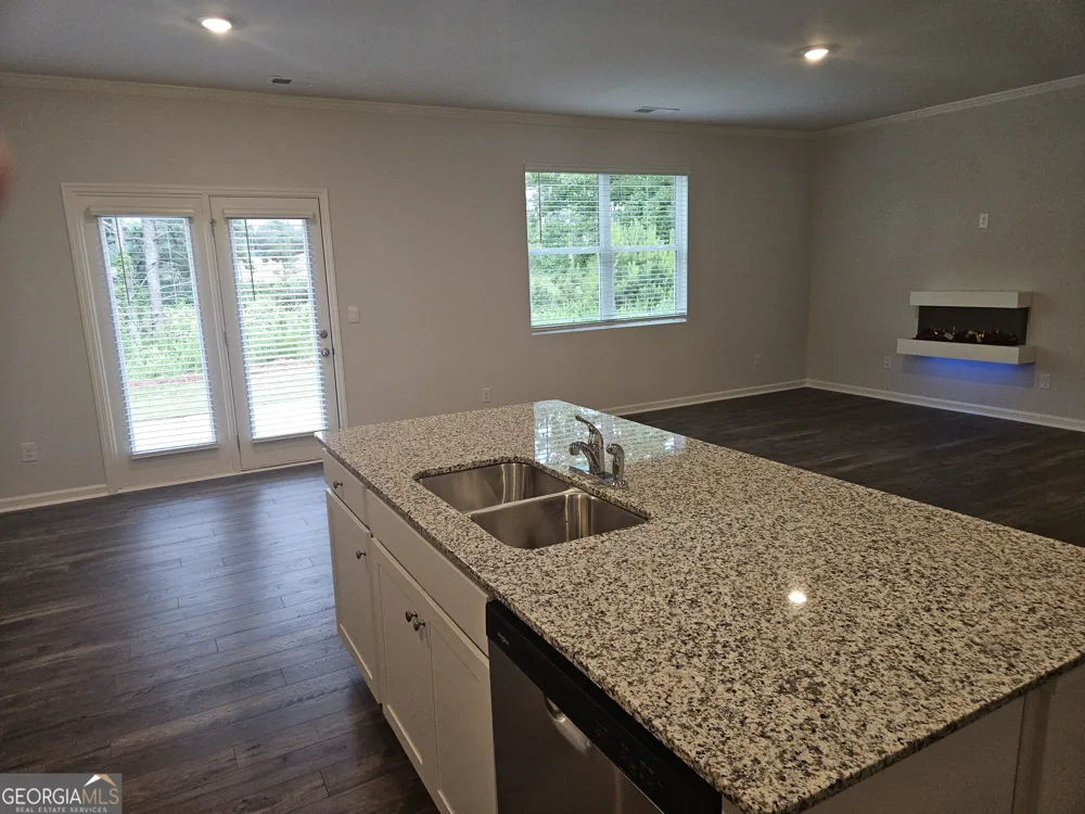 306 Thompson Ridge LN Dallas, GA 30132