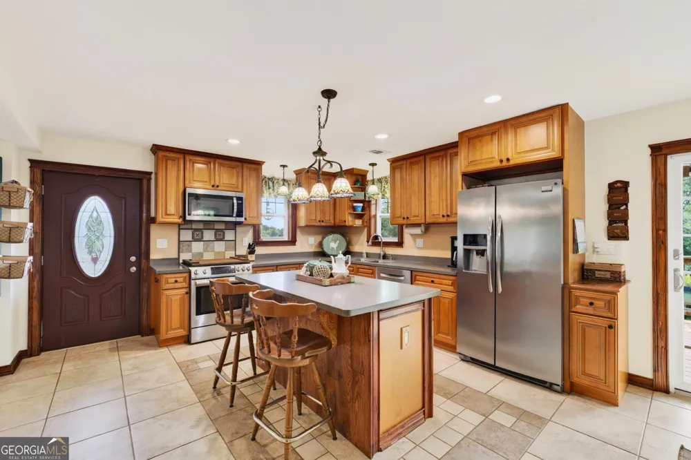343 Torbet DR Forsyth, GA 31029