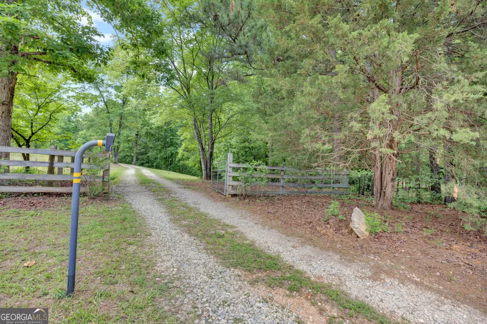 560 Hawks TRL Newborn, GA 30056
