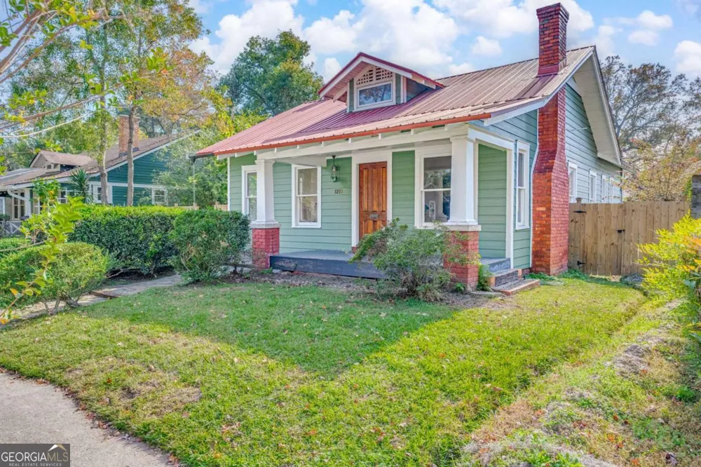 1219 E 48th ST Savannah, GA 31404