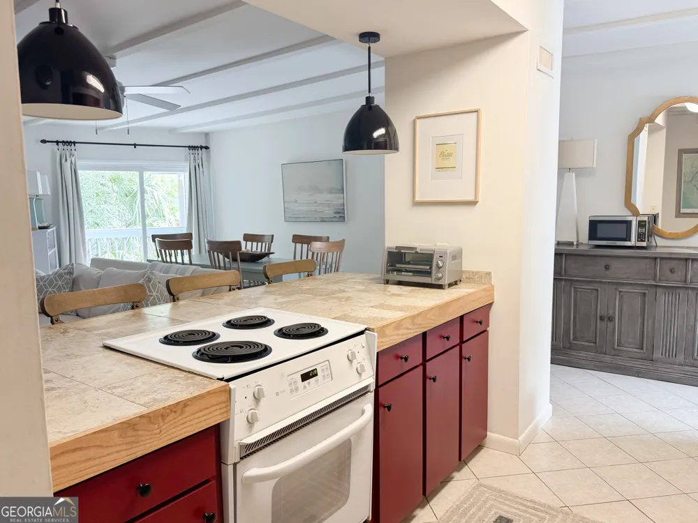 218 Olive Way St. Simons, GA 31522