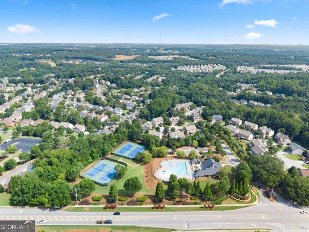 2064 Woodmarsh CIR Auburn, GA 30011