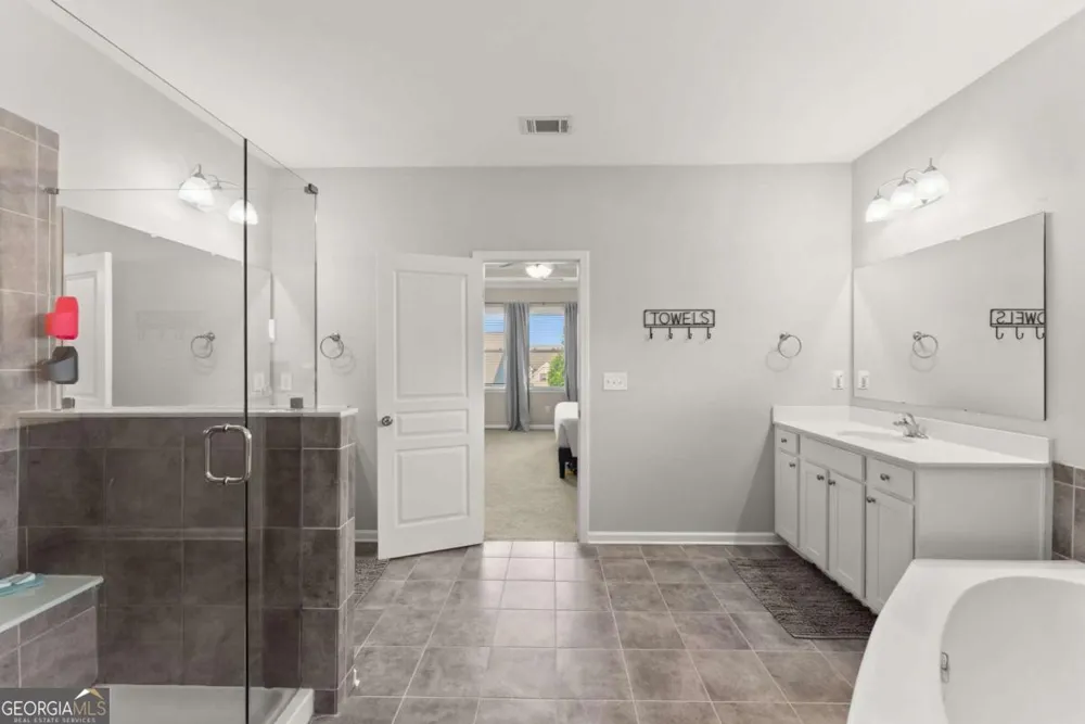 2064 Woodmarsh CIR Auburn, GA 30011