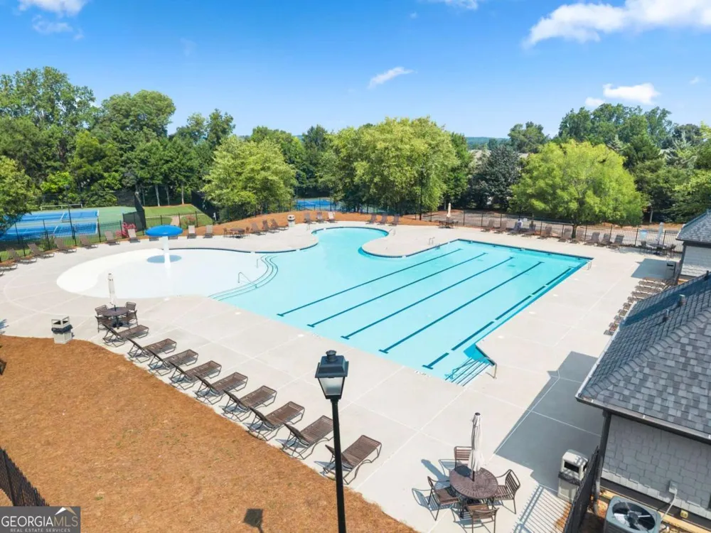 2064 Woodmarsh CIR Auburn, GA 30011