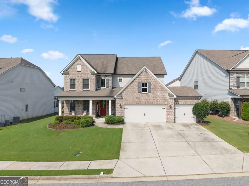 2064 Woodmarsh CIR Auburn, GA 30011