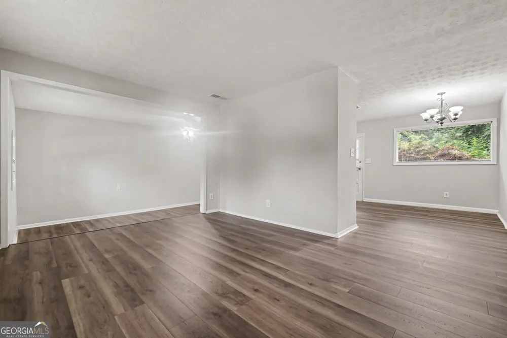 1315 Pineglen DR Riverdale, GA 30296