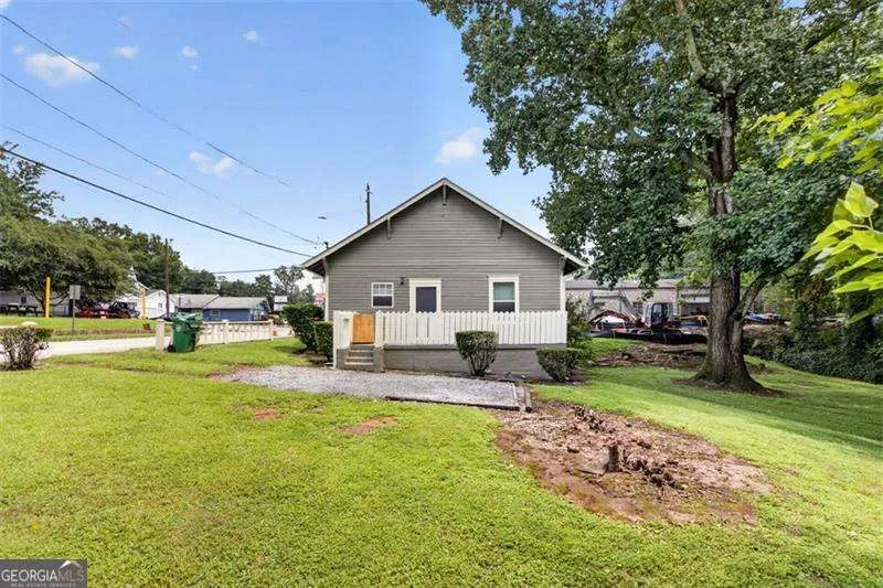 1070 Forrest AVE Stone Mountain, GA 30083