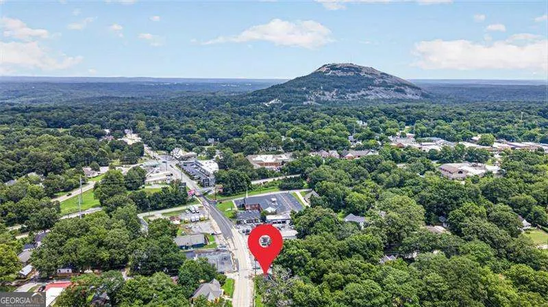 1070 Forrest AVE Stone Mountain, GA 30083