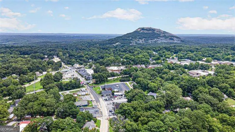 1070 Forrest AVE Stone Mountain, GA 30083