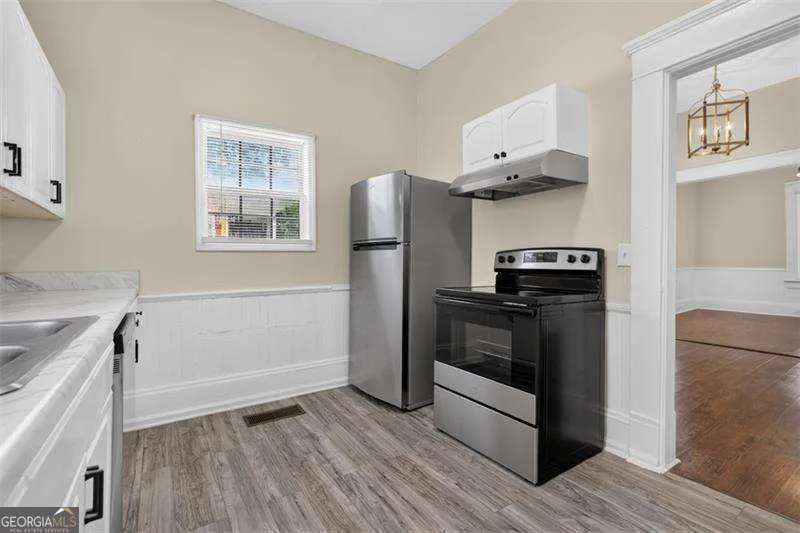 1070 Forrest AVE Stone Mountain, GA 30083