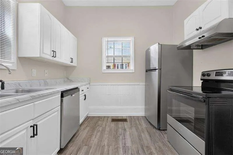 1070 Forrest AVE Stone Mountain, GA 30083
