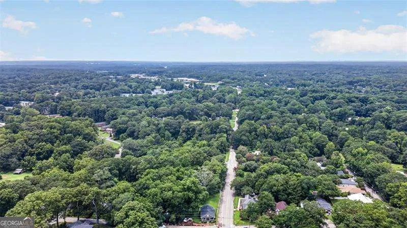 1070 Forrest AVE Stone Mountain, GA 30083
