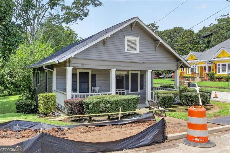 1070 Forrest AVE Stone Mountain, GA 30083