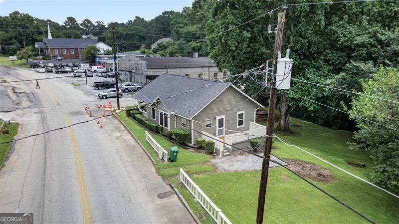 1070 Forrest AVE Stone Mountain, GA 30083