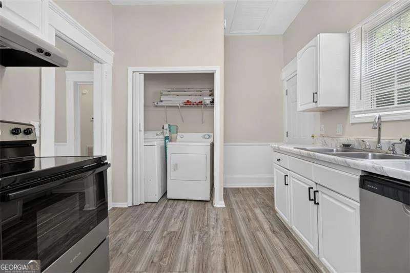 1070 Forrest AVE Stone Mountain, GA 30083