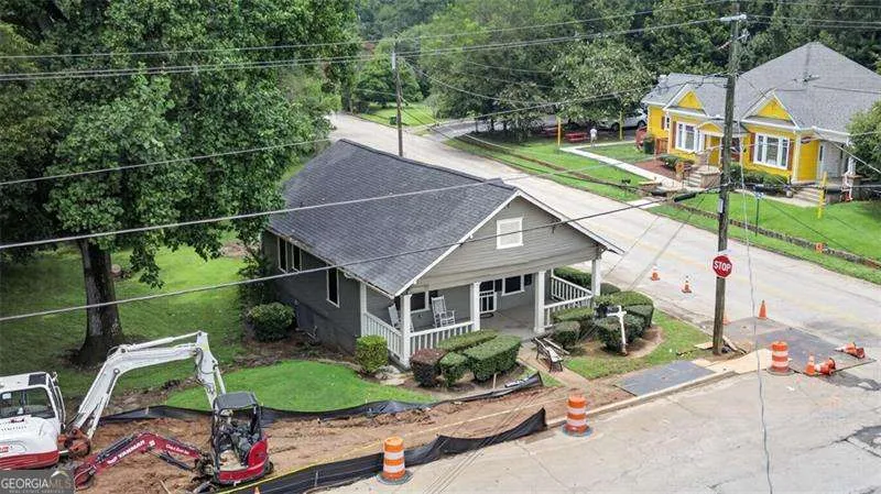 1070 Forrest AVE Stone Mountain, GA 30083