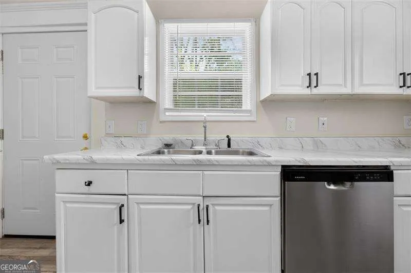 1070 Forrest AVE Stone Mountain, GA 30083