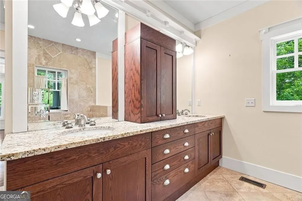927 Wildcat DR Big Canoe, GA 30143