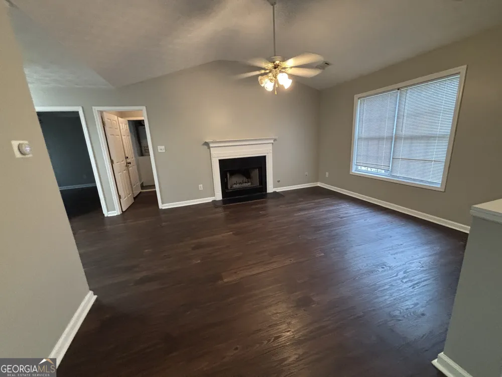 43 Canterbury DR Grantville, GA 30220