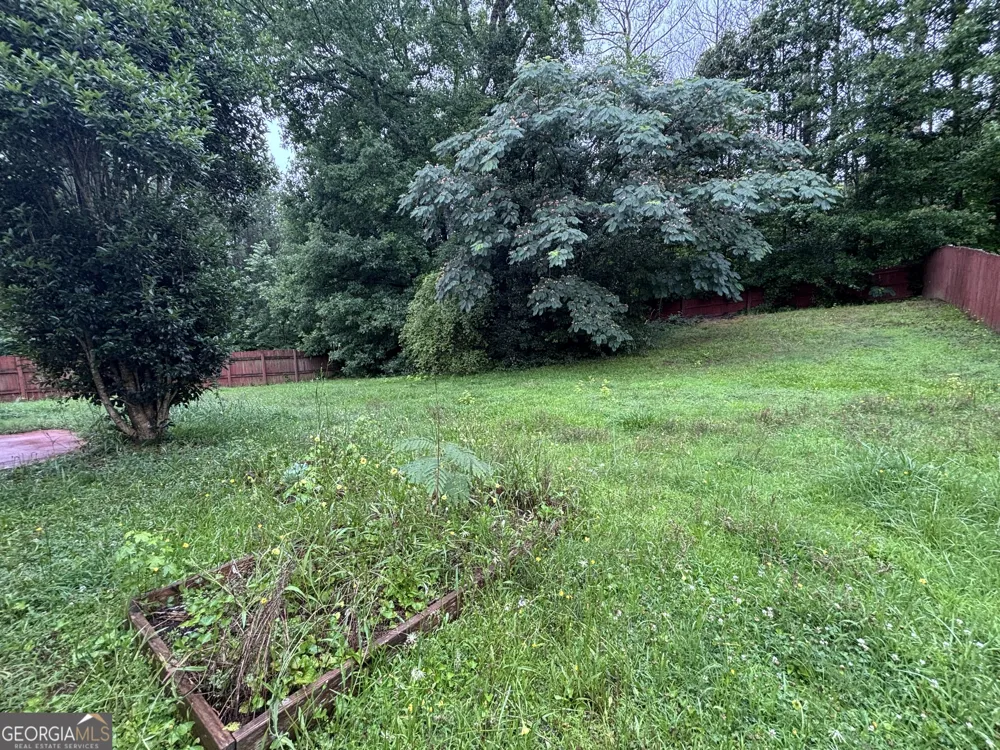 43 Canterbury DR Grantville, GA 30220