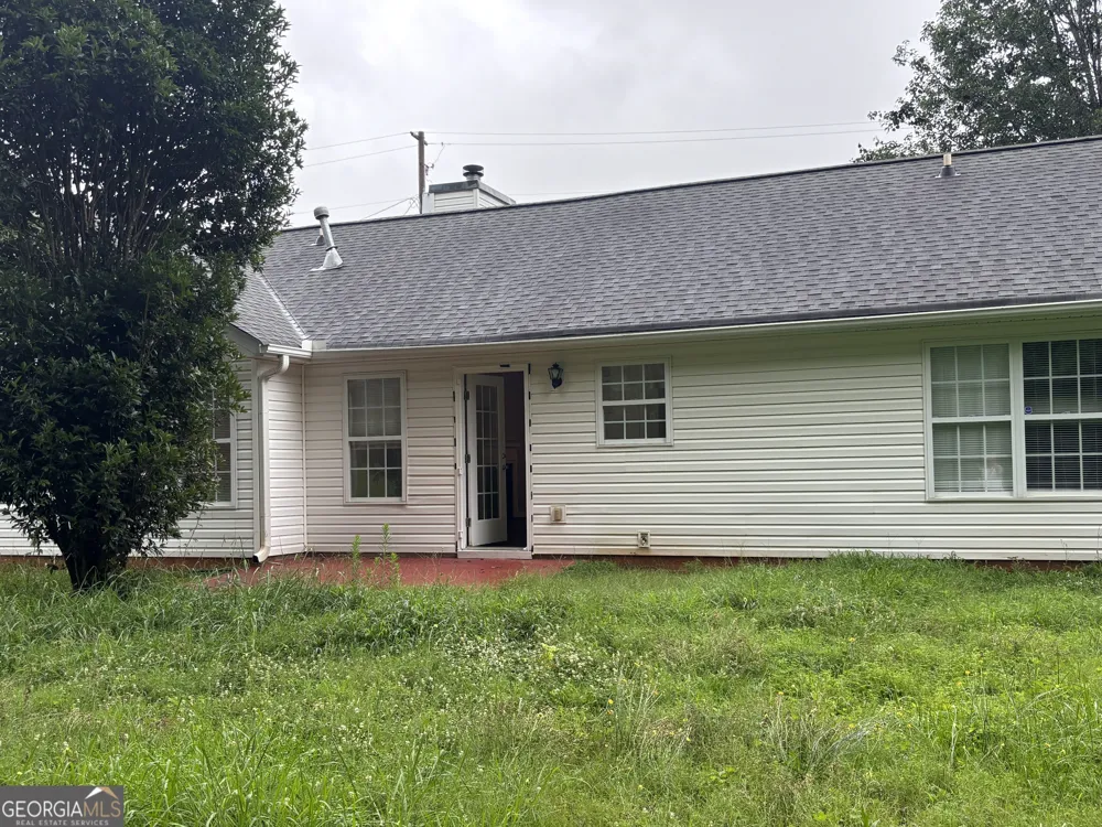 43 Canterbury DR Grantville, GA 30220