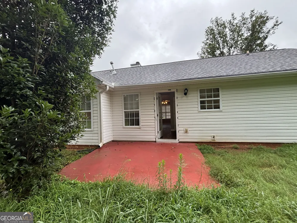 43 Canterbury DR Grantville, GA 30220