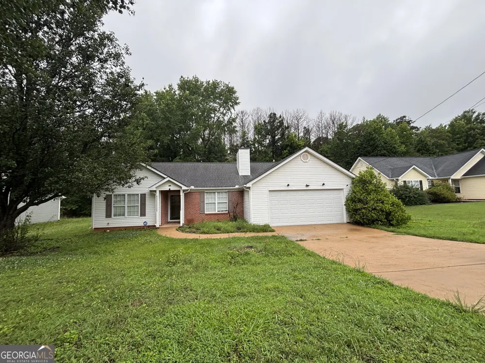 43 Canterbury DR Grantville, GA 30220