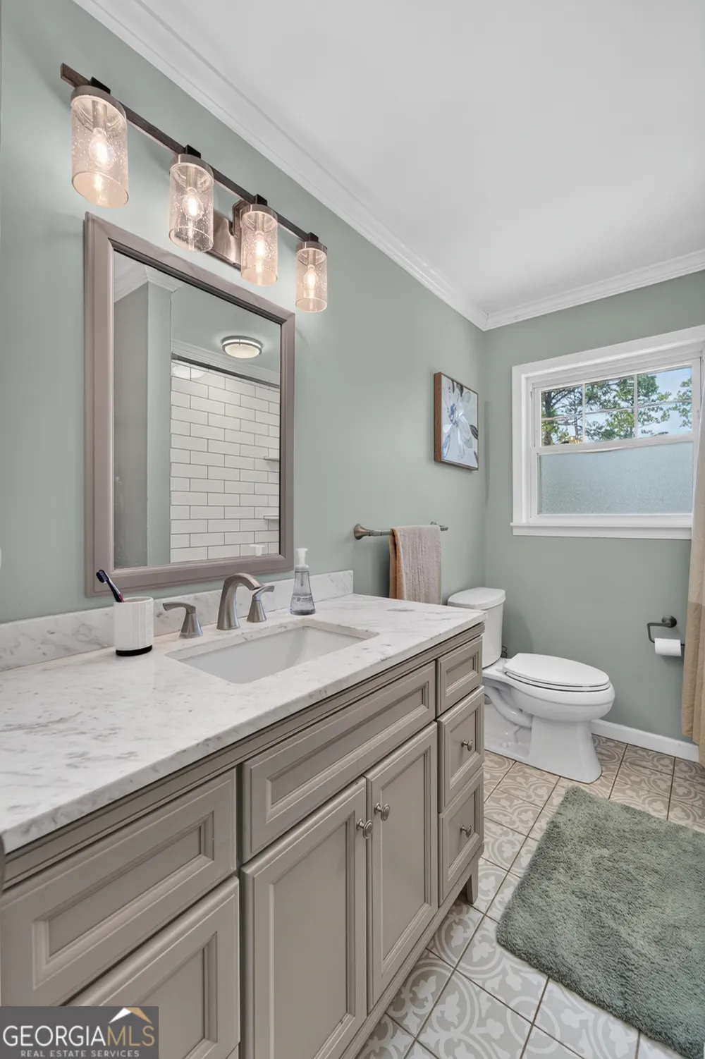 1804 Danora DR Waycross, GA 31501