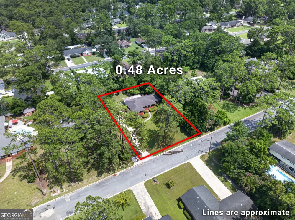 1804 Danora DR Waycross, GA 31501