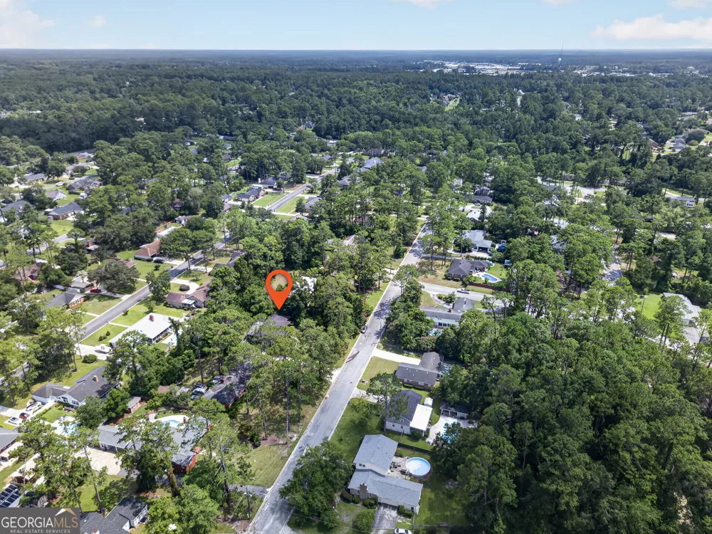 1804 Danora DR Waycross, GA 31501