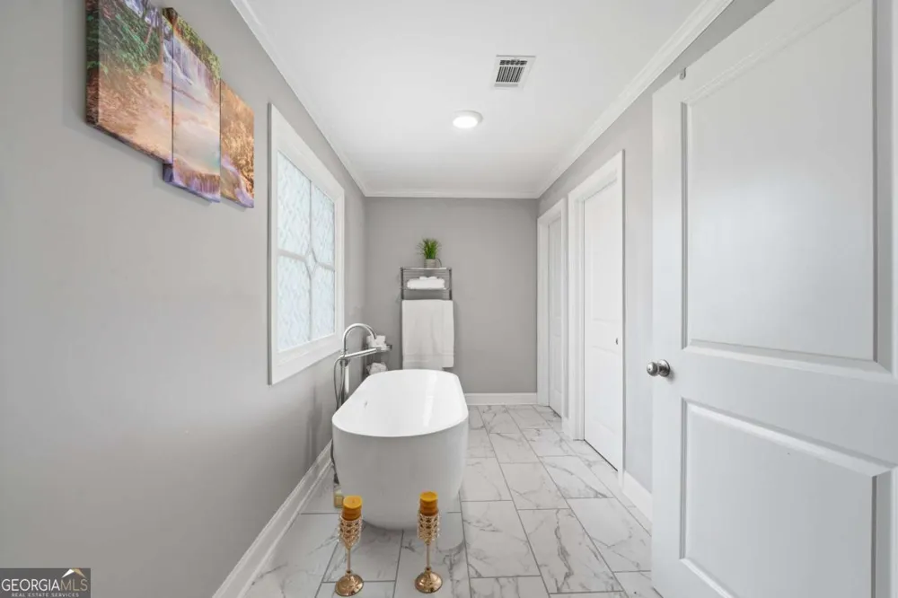 1299 Woodtrace LN Auburn, GA 30011