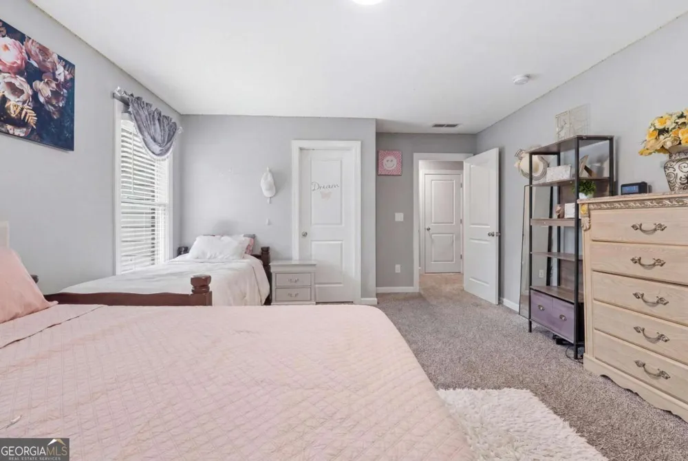 1299 Woodtrace LN Auburn, GA 30011