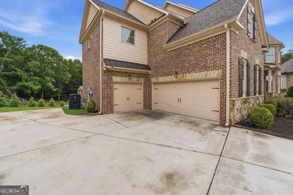 1299 Woodtrace LN Auburn, GA 30011