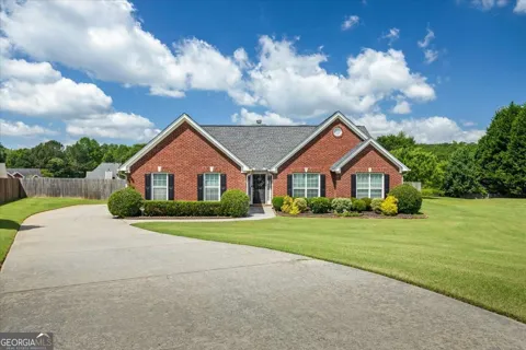 2615 Snowcrest PL