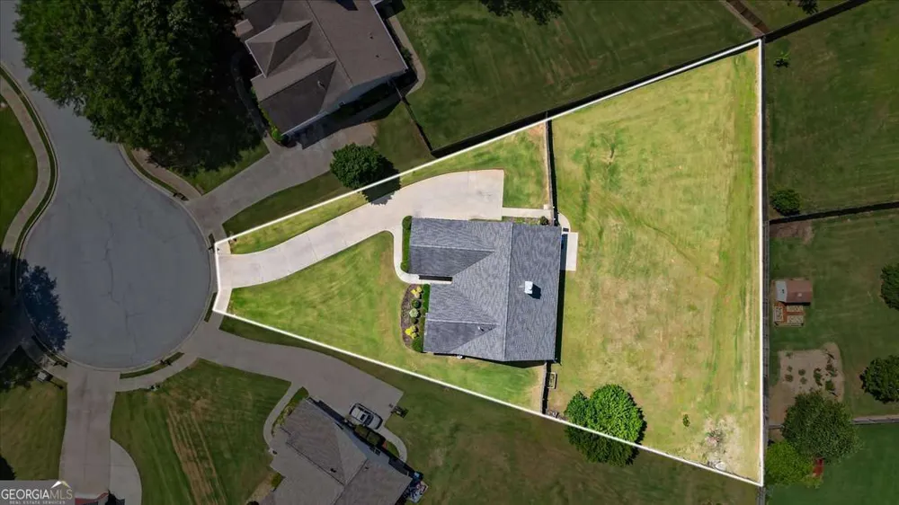2615 Snowcrest PL Bethlehem, GA 30620