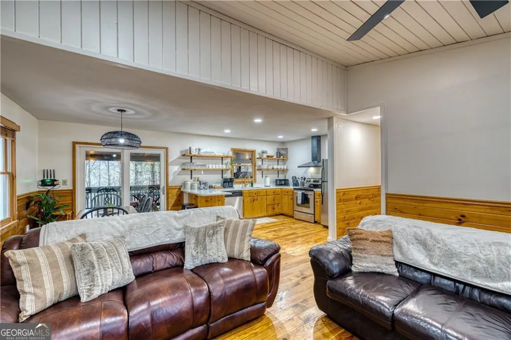 357 Mystic LN Blue Ridge, GA 30513