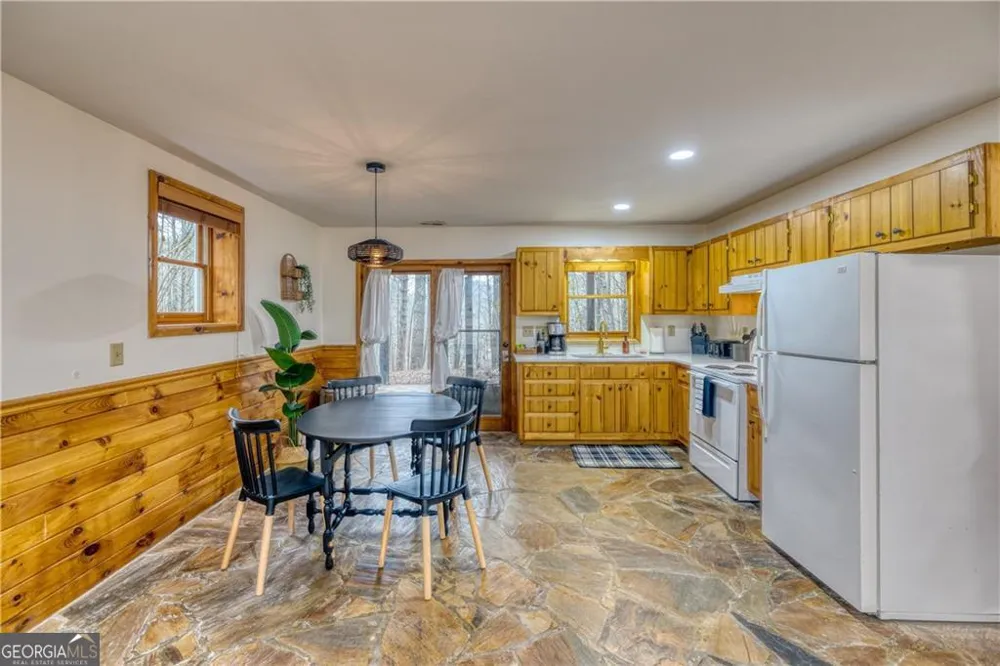 357 Mystic LN Blue Ridge, GA 30513