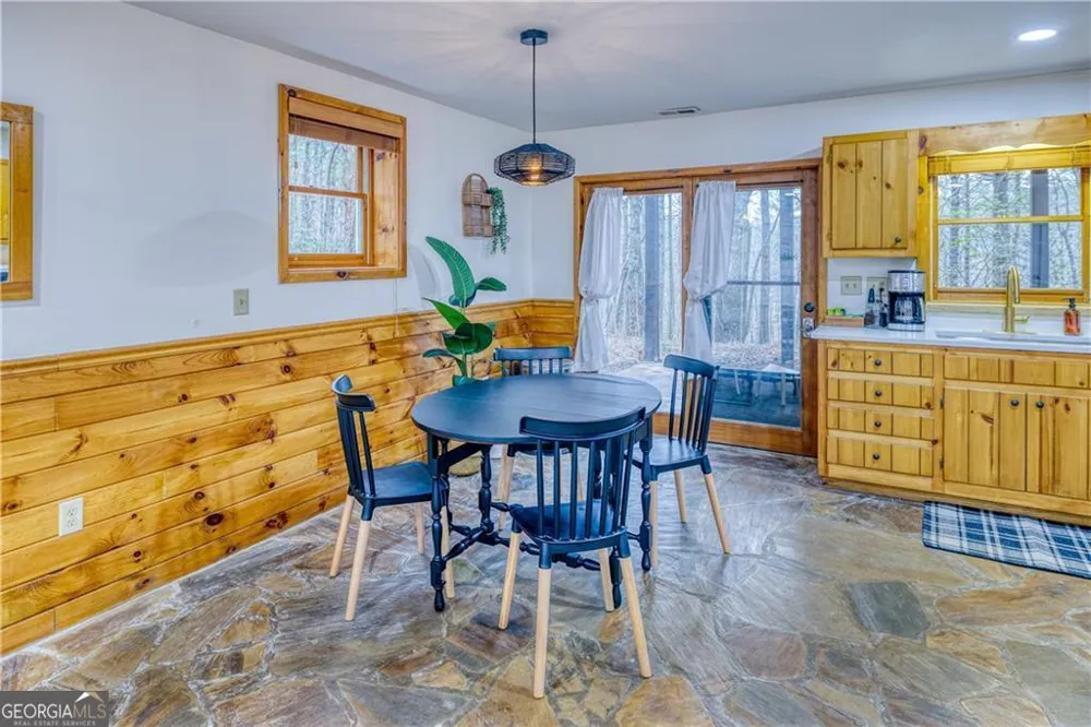357 Mystic LN Blue Ridge, GA 30513