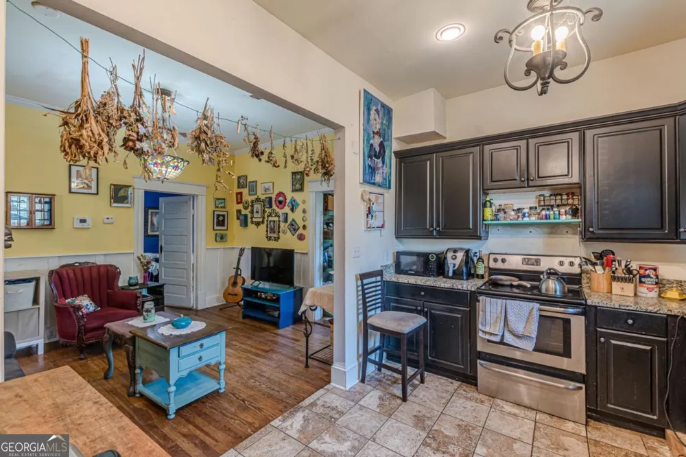3030 Semmes ST East Point, GA 30344