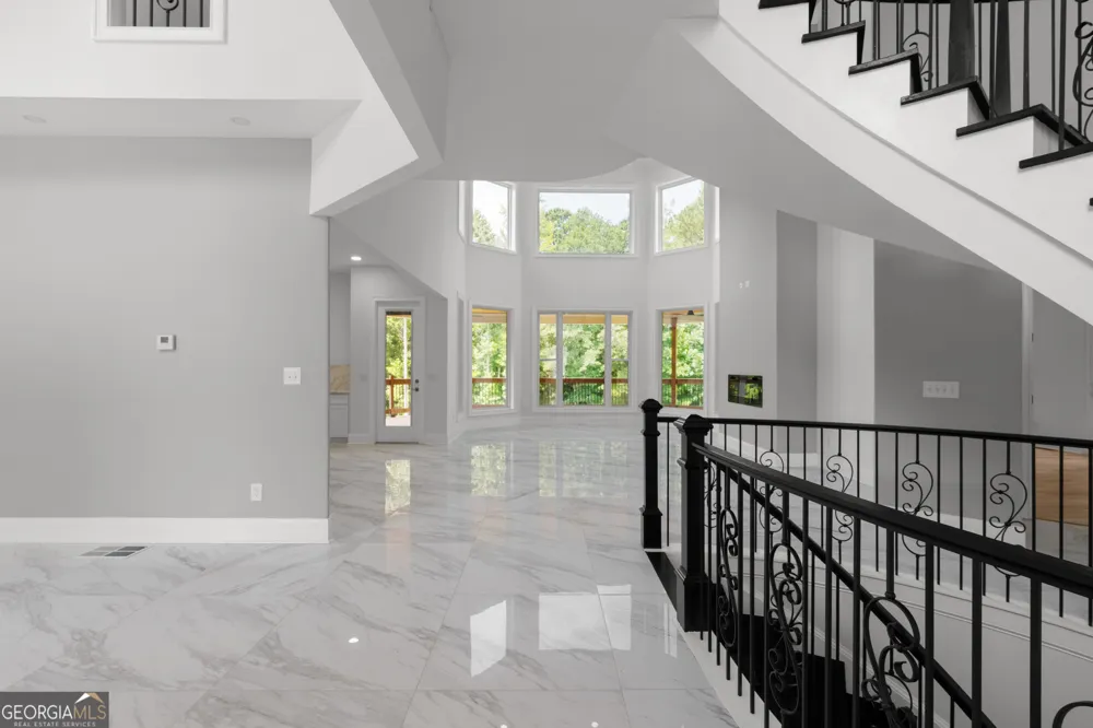 381 Vicki LN Stockbridge, GA 30281