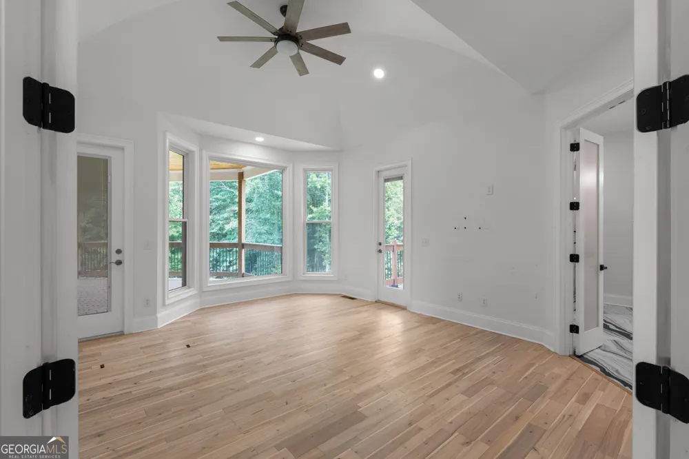381 Vicki LN Stockbridge, GA 30281