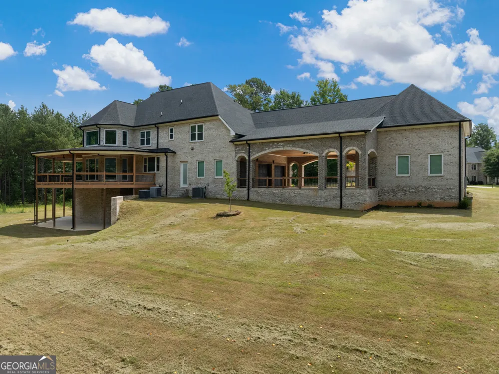 381 Vicki LN Stockbridge, GA 30281