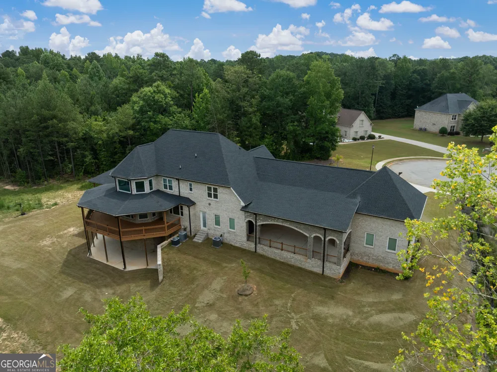 381 Vicki LN Stockbridge, GA 30281