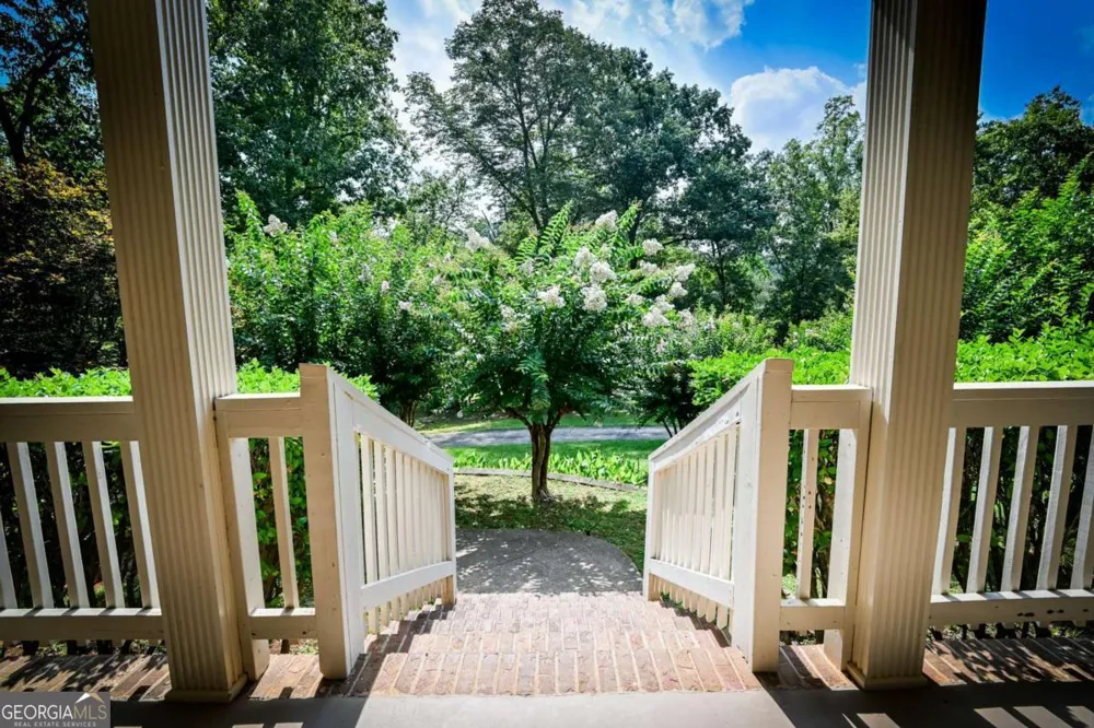 1261 Brittain Estates DR Watkinsville, GA 30677