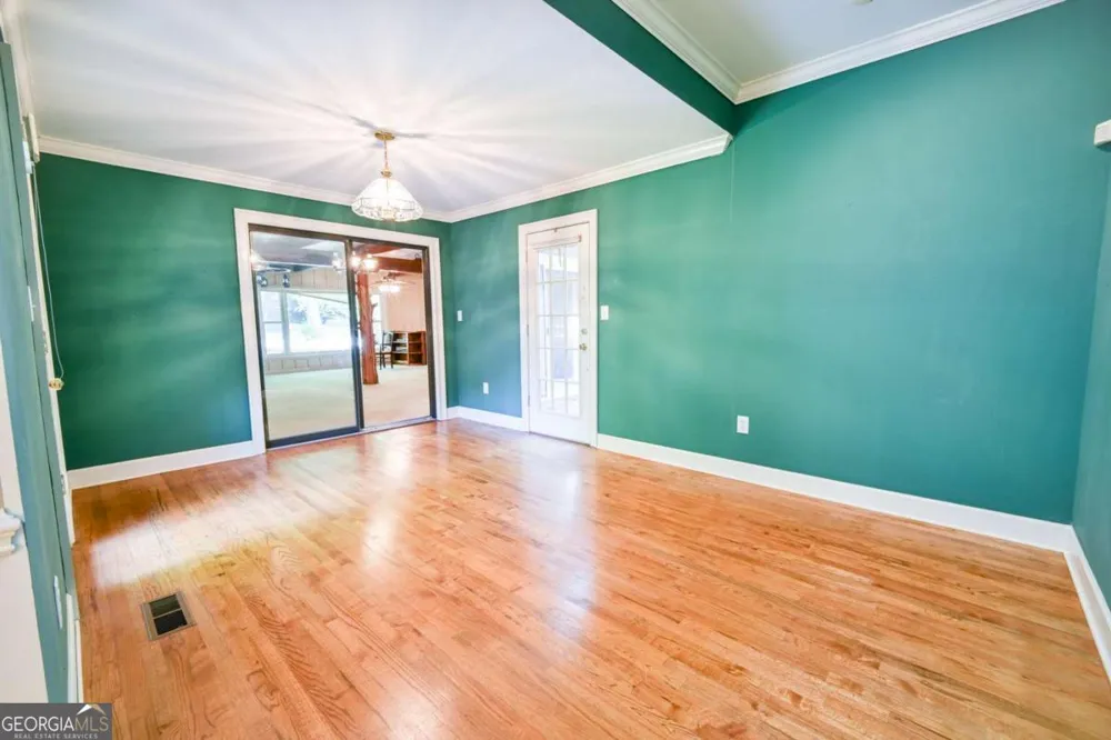 1261 Brittain Estates DR Watkinsville, GA 30677