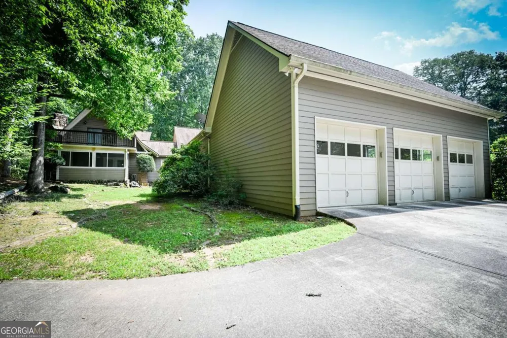 1261 Brittain Estates DR Watkinsville, GA 30677