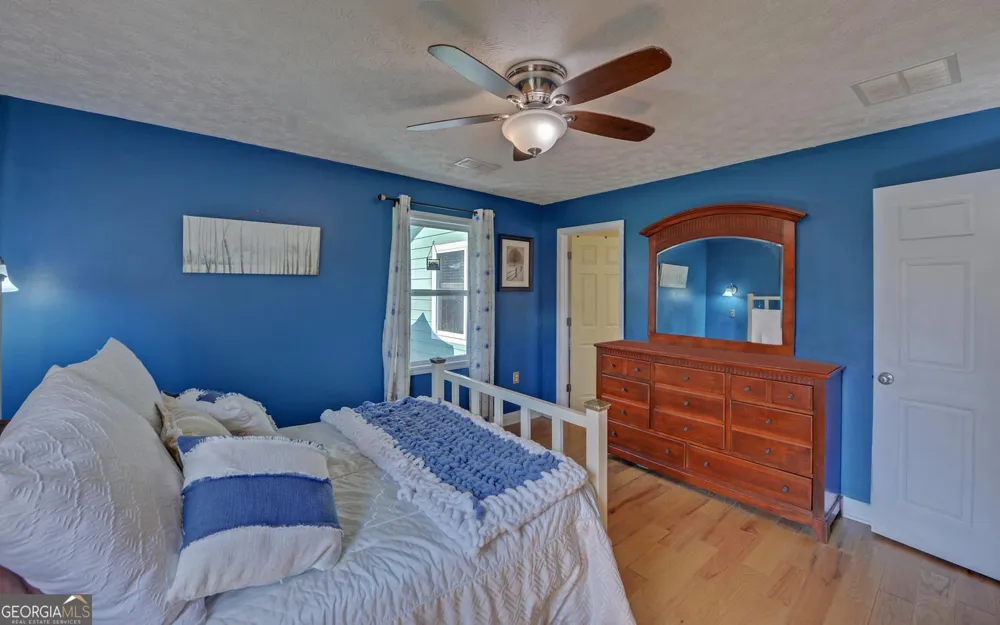 148 Brown CIR Hartwell, GA 30643