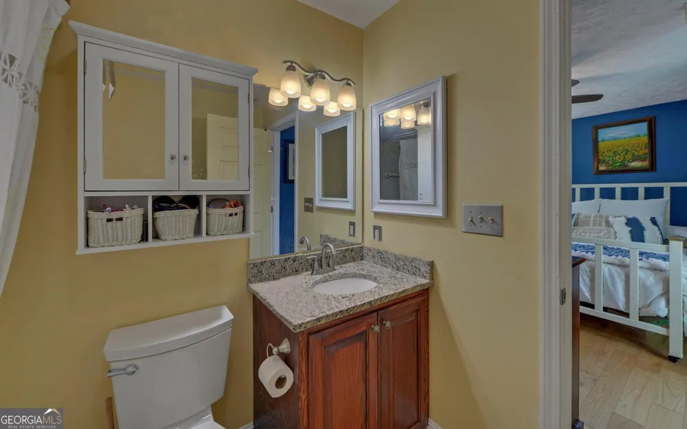 148 Brown CIR Hartwell, GA 30643
